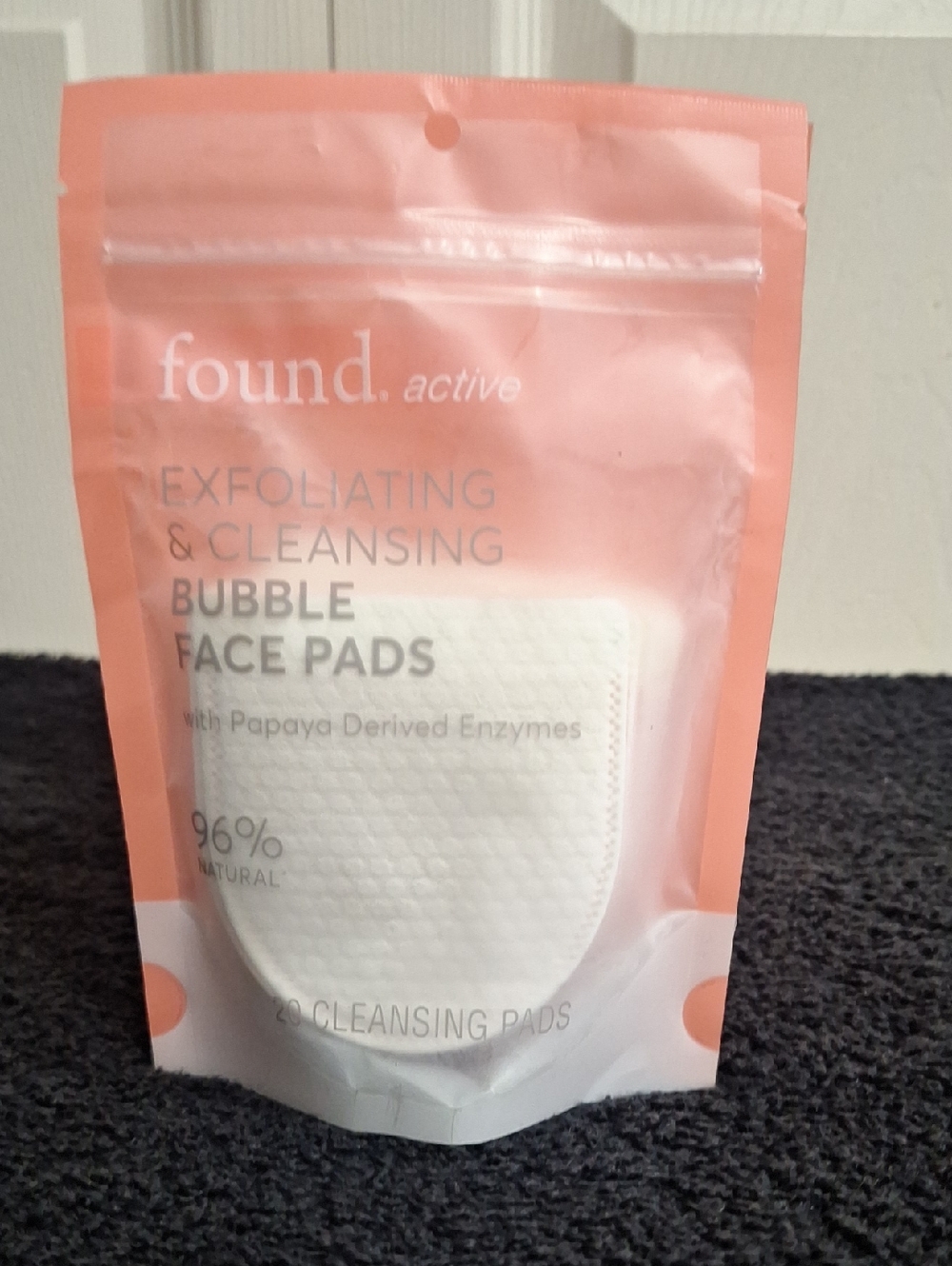 Found.active Exfoliating & Cleansing Bubble Face Pads - 20 Pads